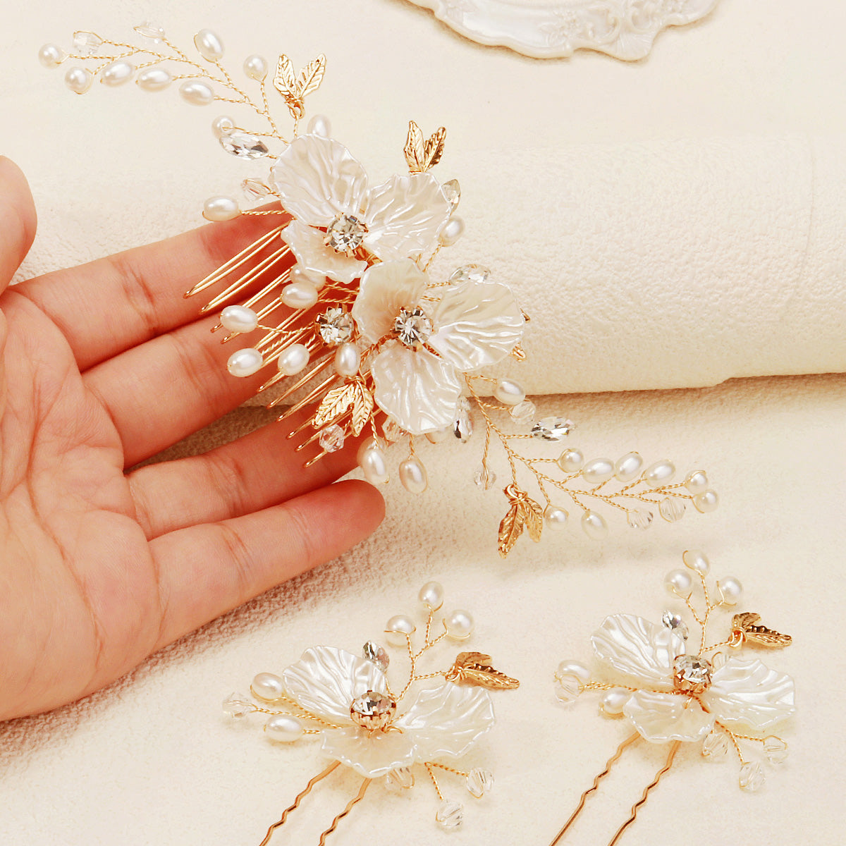 Pack of 3 beautiful hair pins