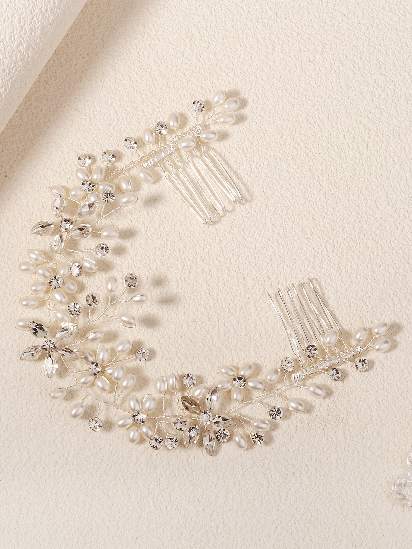 Floral pearl rhinestone hair vine
